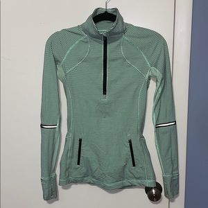Lululemon “breathable” pullover